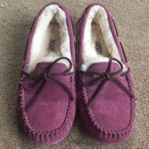 Mauve suede Ugg Dakota Slipper.  New  w/o tag.
